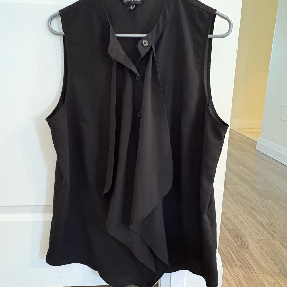 Banana Republic Black Sleeveless Blouse